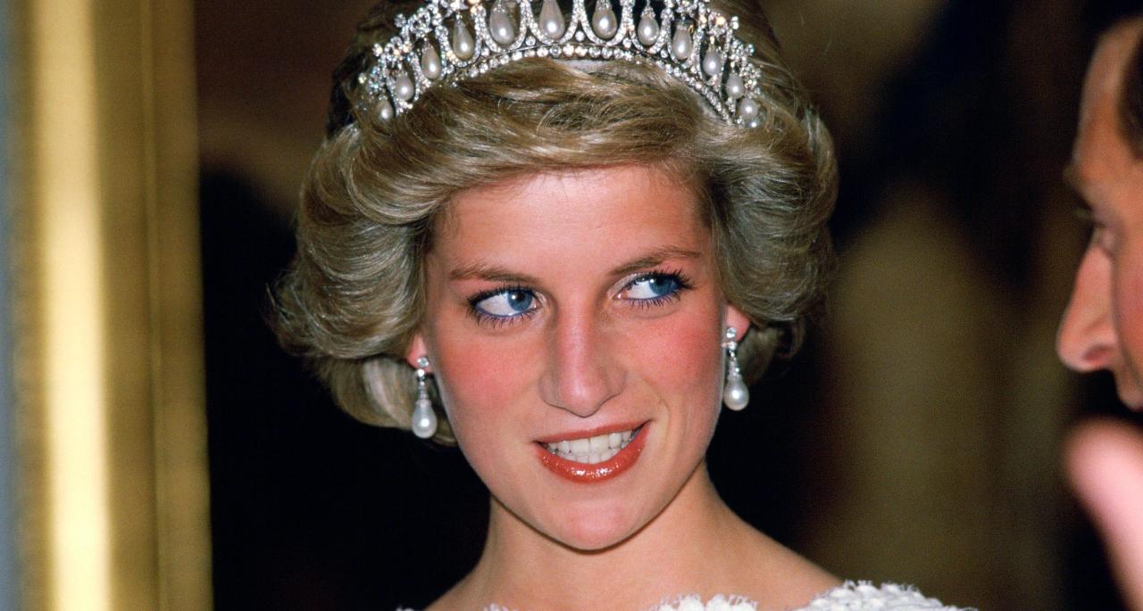 Newly discovered Princess Diana letters shine new light on awful divorce with Charles