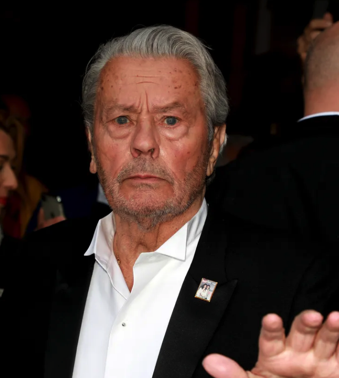 Once One of the Most Handsome Men, This Hollywood Legend, 88, Lives Reclusively after a Stroke amid His Kids’ Bitter Feud